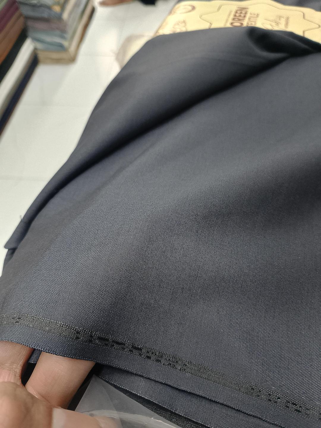 Men’s Unstitched Wash And Wear Plain Suit