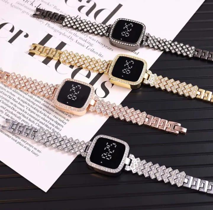 Women's Battery Operated, Water Resistant Watch 1