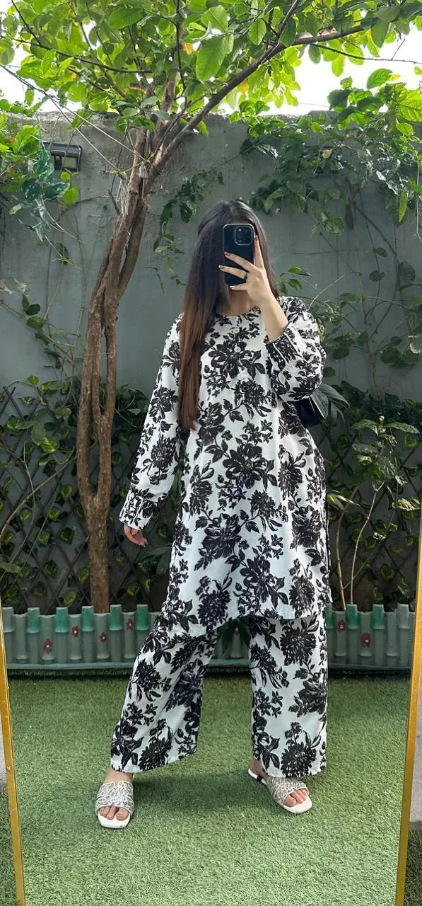 2 Pcs Women's Stitched Swiss Lawn Printed Co-Ord Set