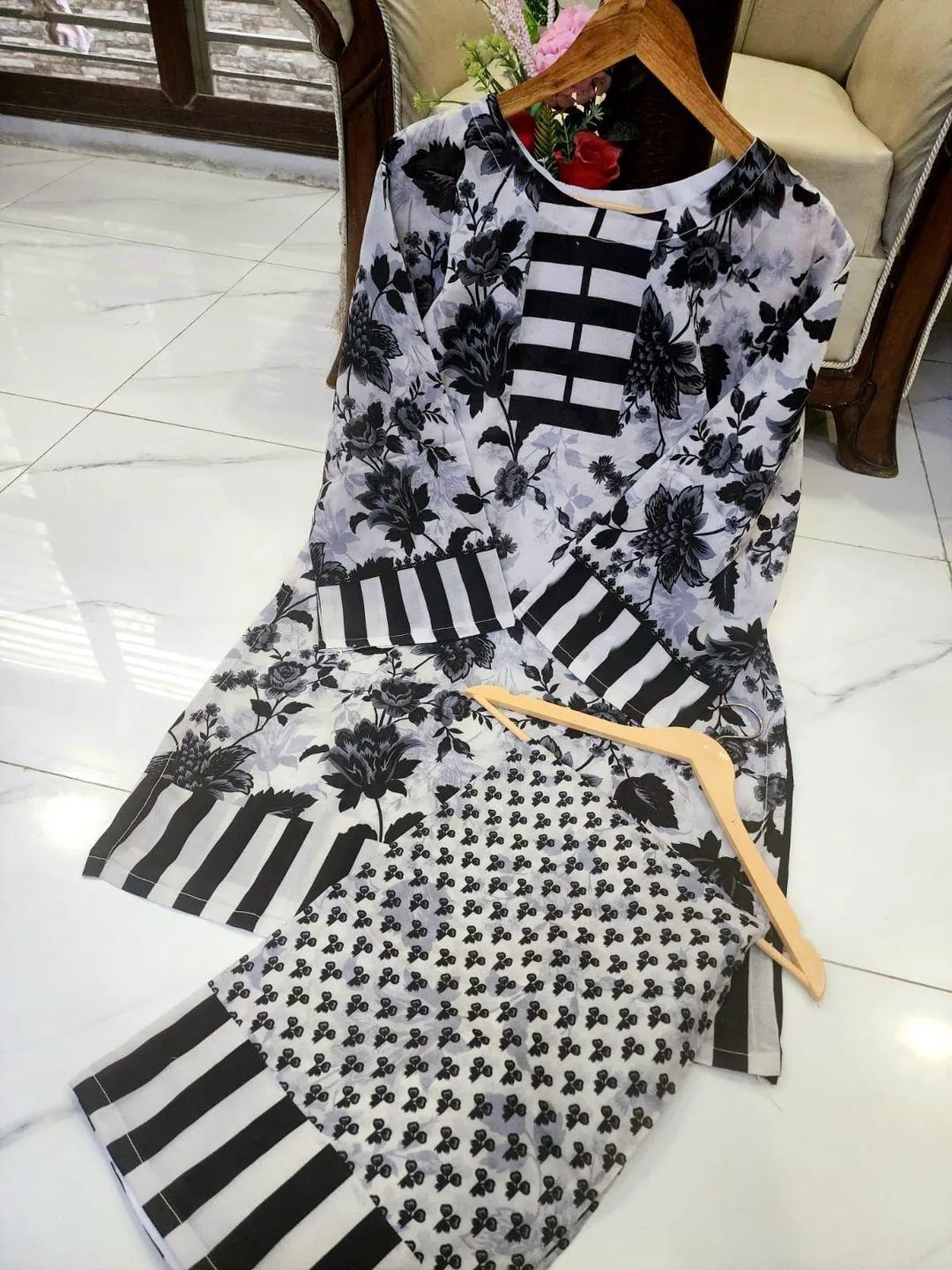 2 Pcs Women's Stitched Swiss Lawn Printed Co-Ord Set