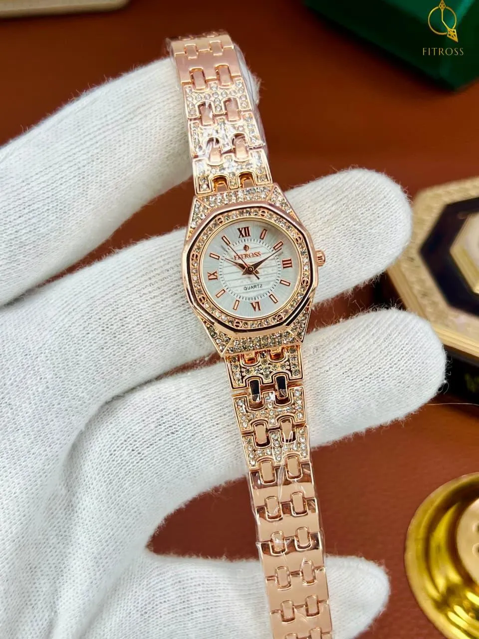 Women's Chic Everyday Design That Upgrades Any Outfit Watch 1