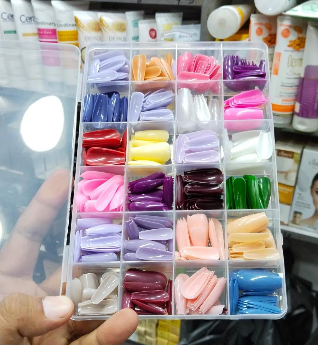 Multicolor Smooth and Even Coverage Fake Nails - 1 Pack