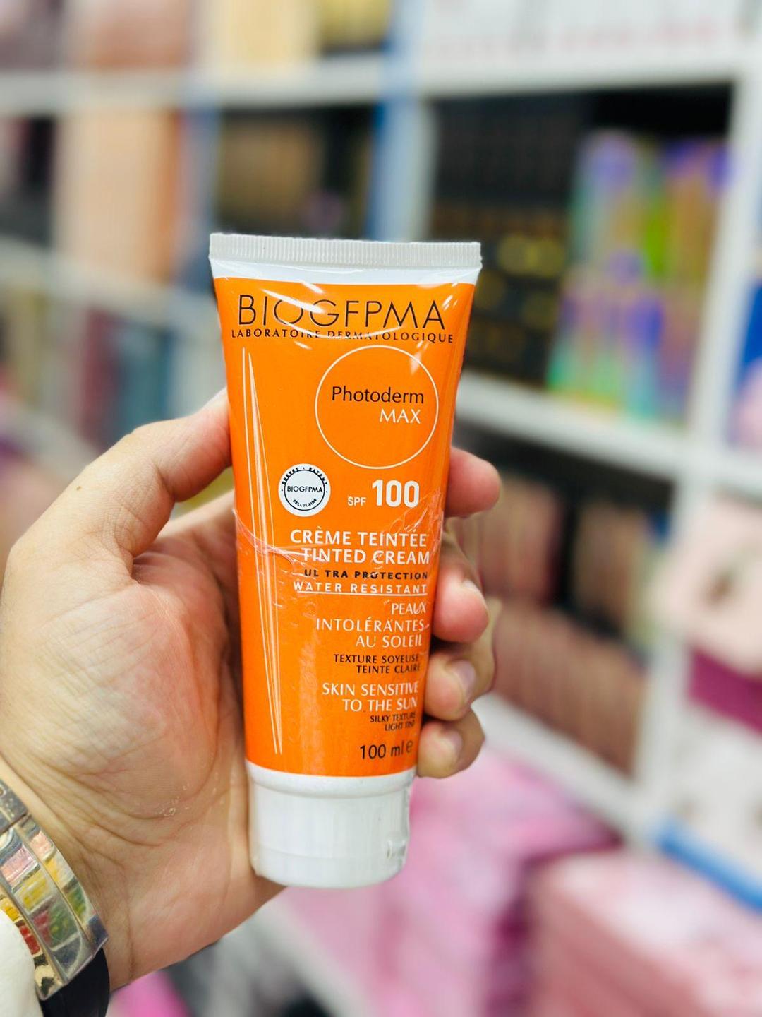 Premium UV Protectant Sunblock Cream - 100ml, 1 Pcs