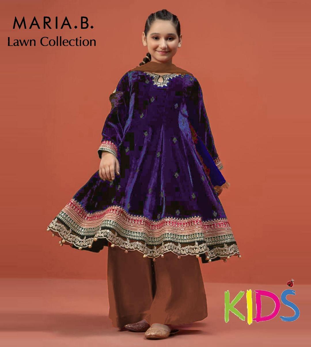 3 Pcs Girl's Lawn Embroidered Unstitched Suit