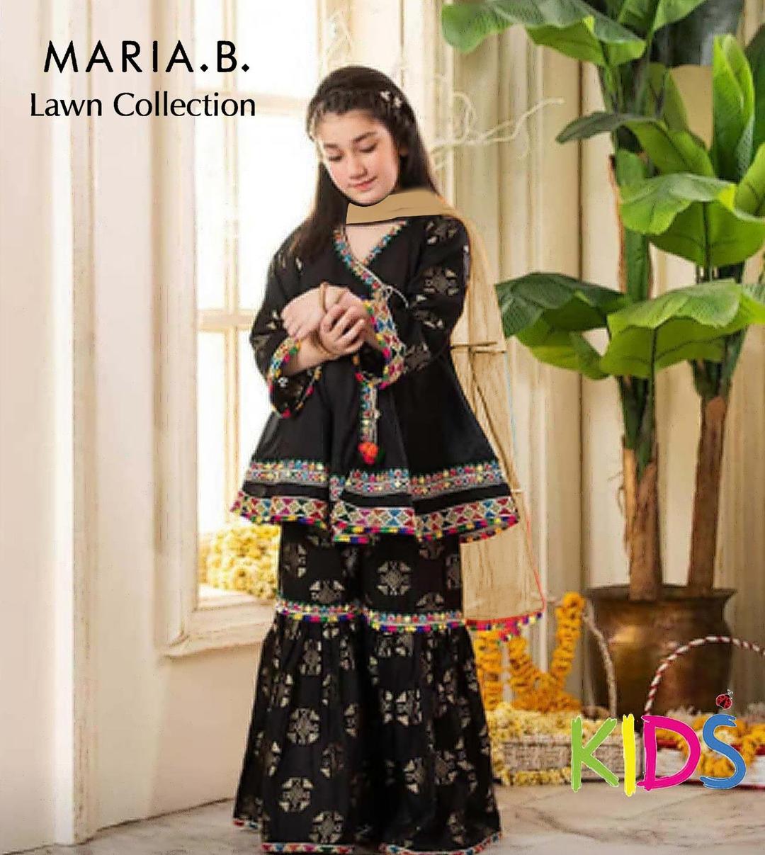 3 Pcs Girl's Lawn Embroidered Unstitched Suit