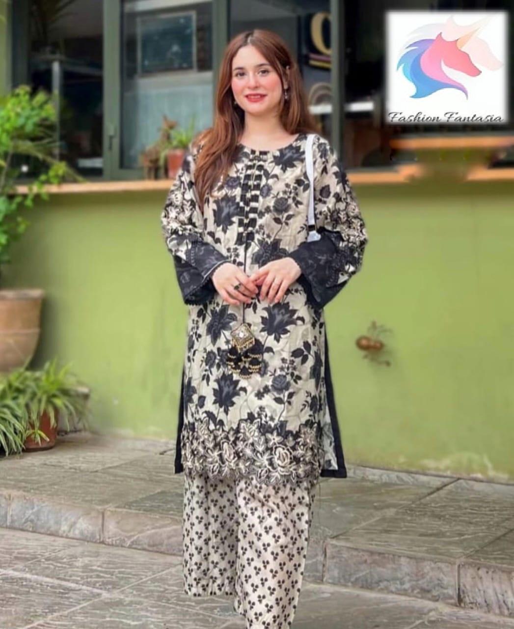 3 Pcs Women's Stitched Printed Suit