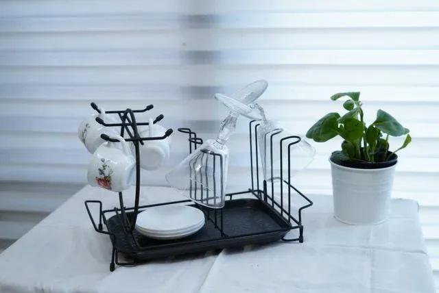 Stylish Metal Glass Holder - 2 Pcs Set