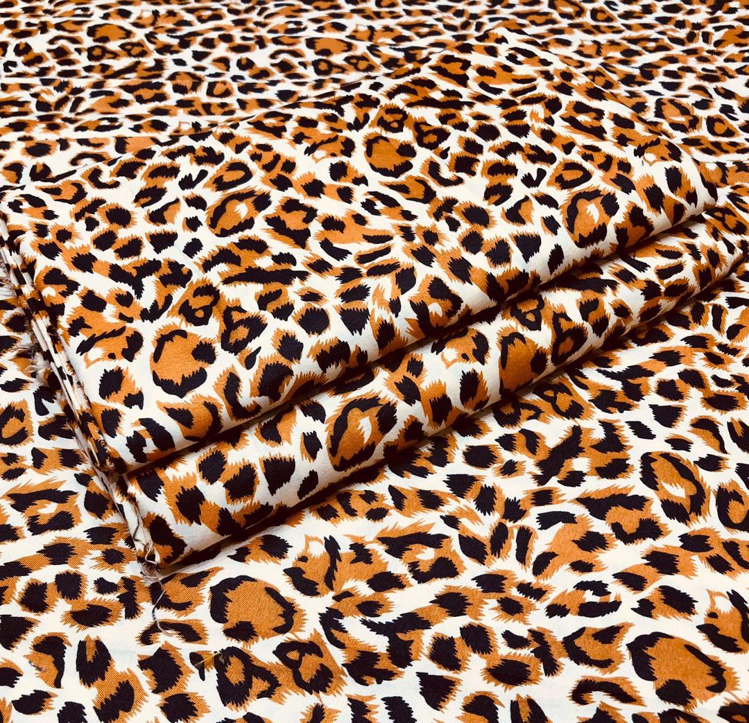 2 Pcs Women's Unstitched Printed Suit