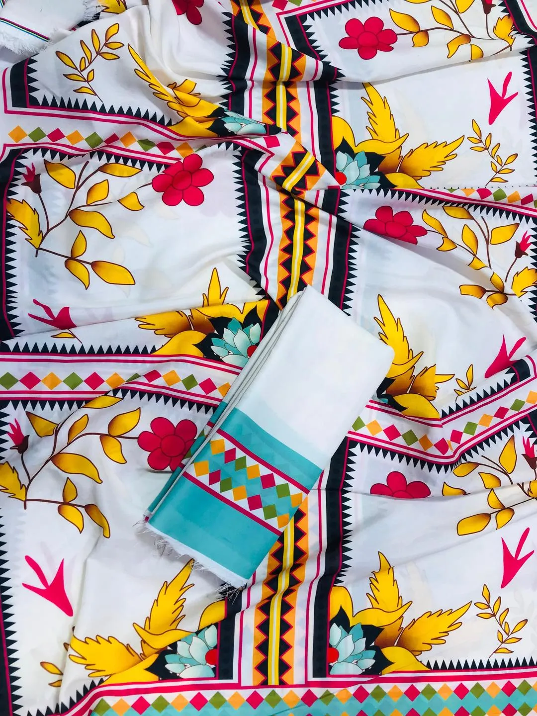 2 Pcs Women's Unstitched Printed Suit