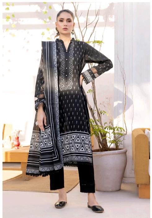3 Pcs Women's Unstitched Printed Suit