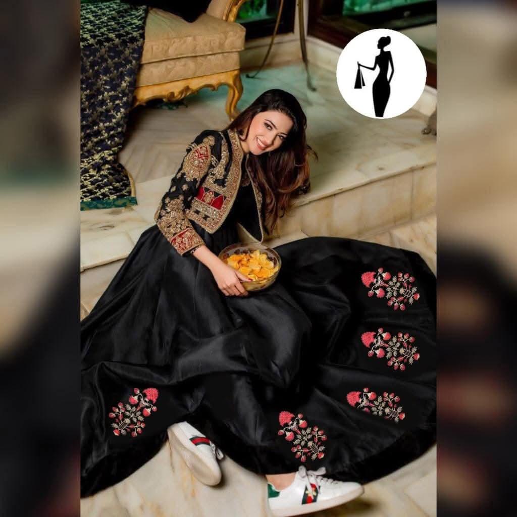 2 Pcs Women's Stitched Embroidered Maxi Suit