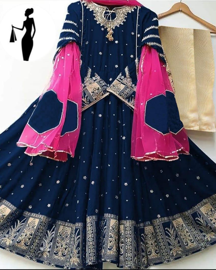 3 Pcs Women's Stitched Embroidered Maxi Suit