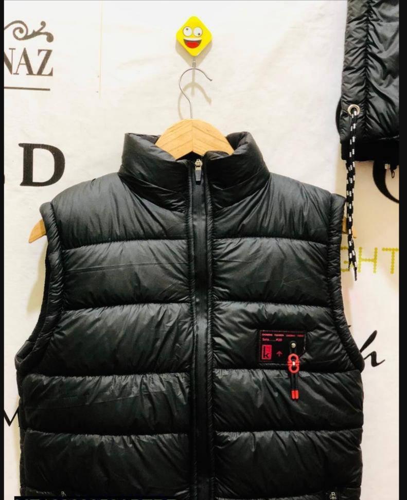 Men's Black Sleeveless Winter Puffer Vest