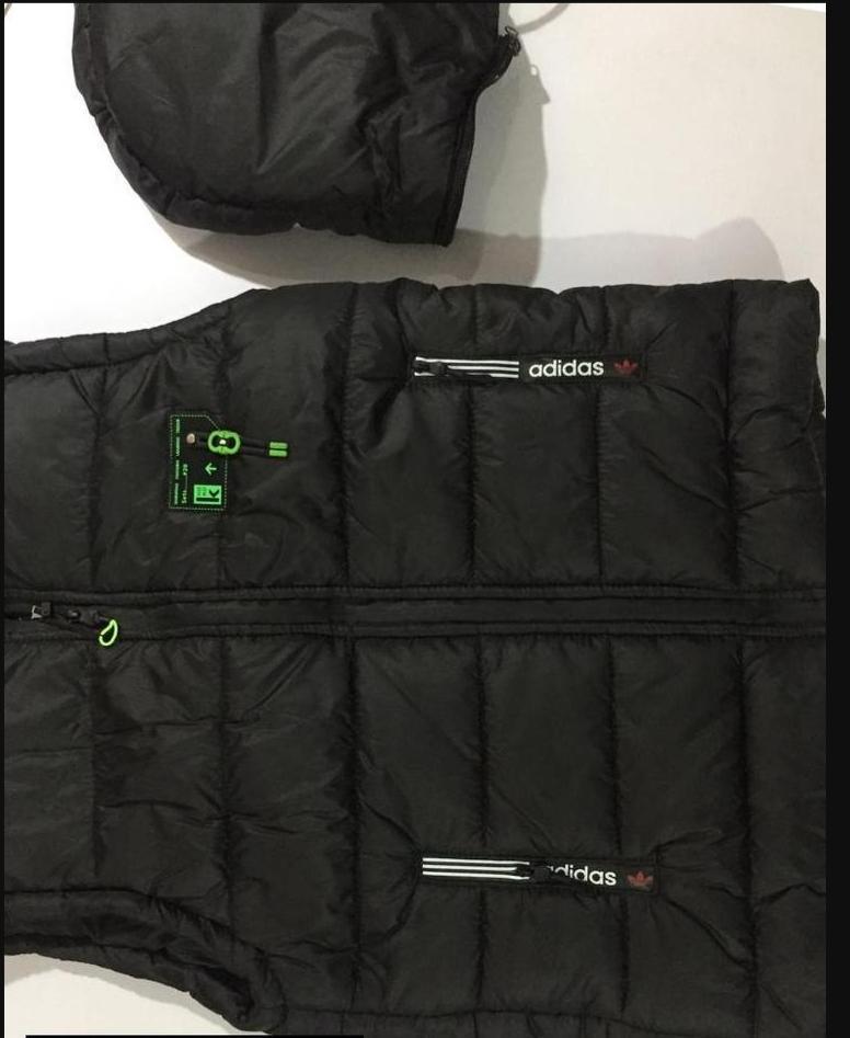 Men's Black Sleeveless Winter Puffer Vest
