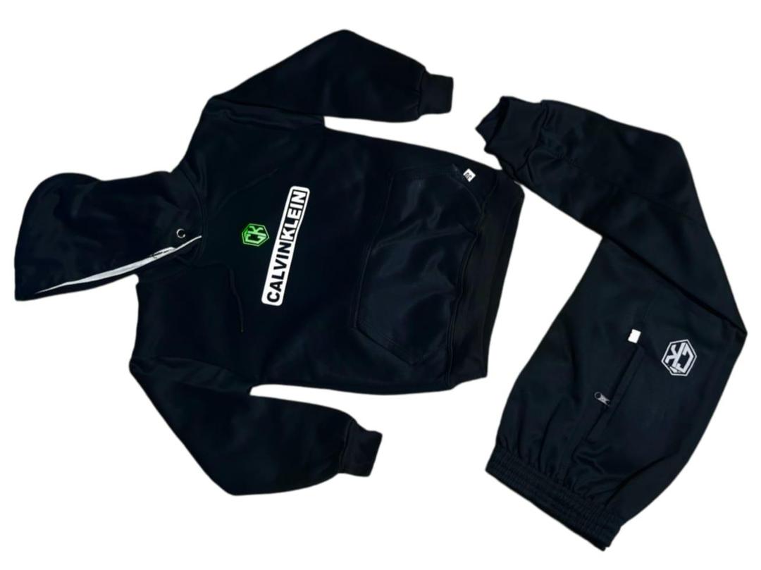Boy's 2 Pcs Black Polyester Hoodie Tracksuit