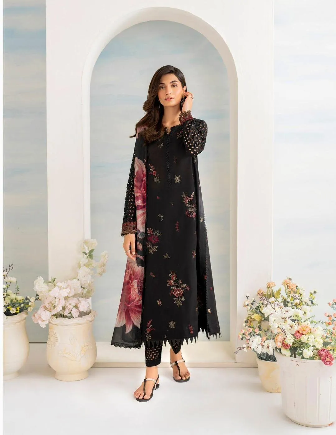 3 Pcs Women's Unstitched Embroidered Suit