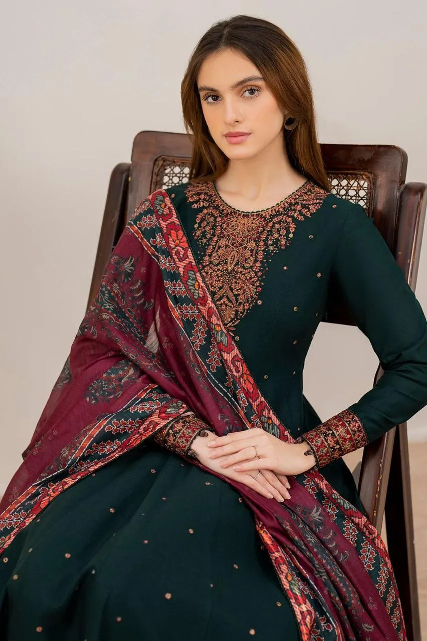 3 Pcs Women's Unstitched Embroidered Suit