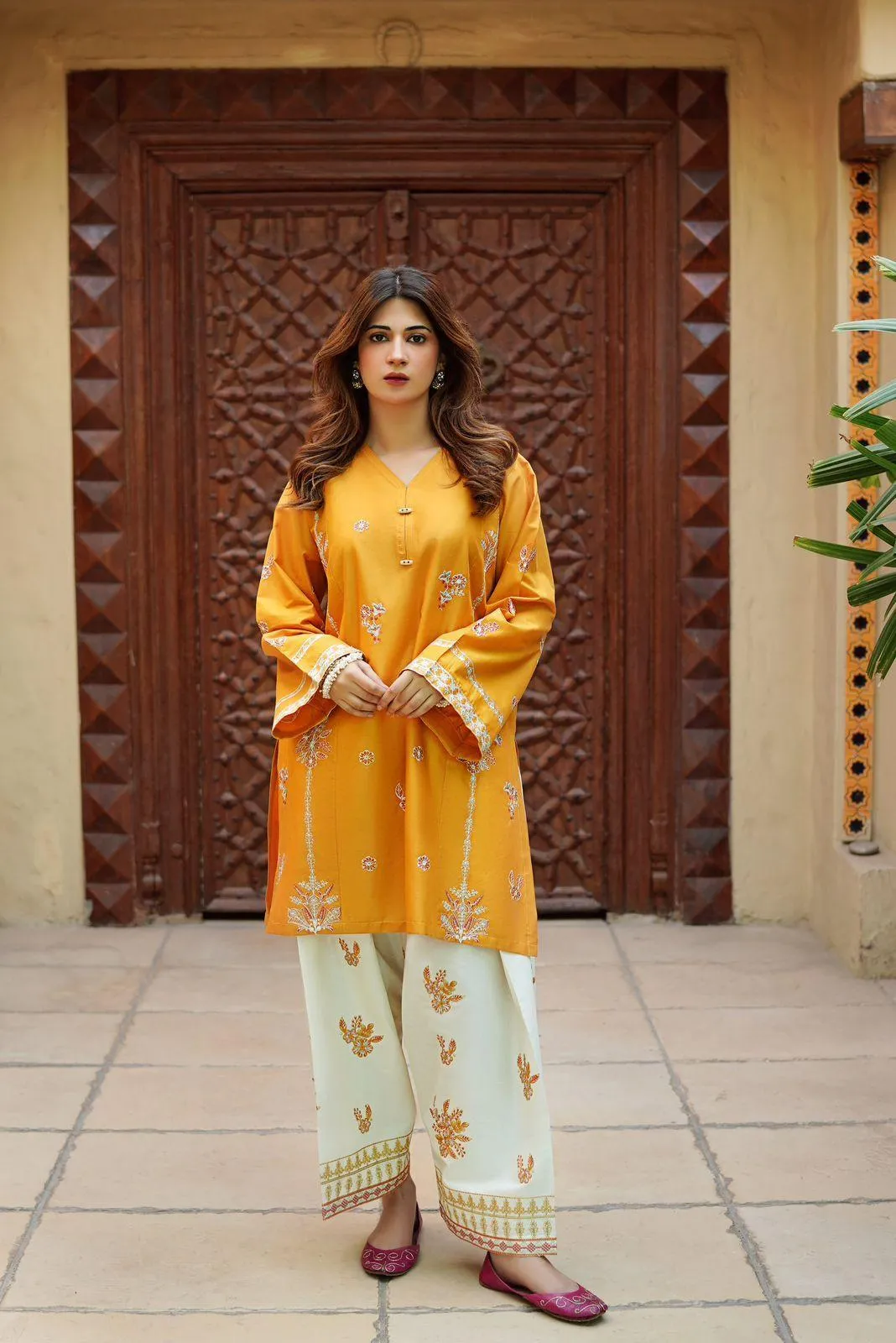 2 Pcs Women's Unstitched Embroidered Suit