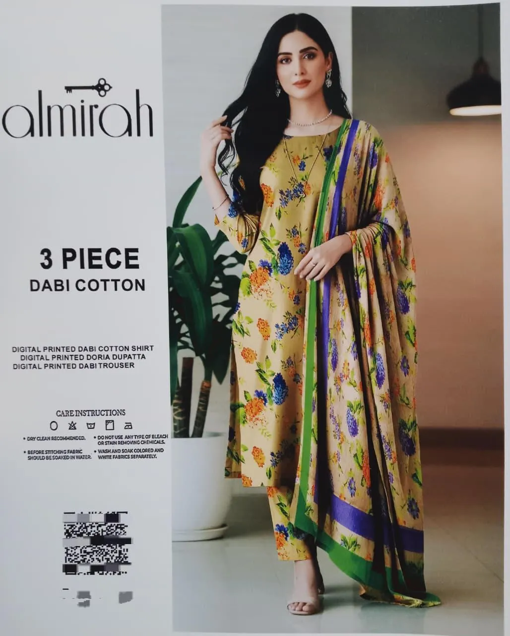 3 Pcs Women's Unstitched Printed Suit