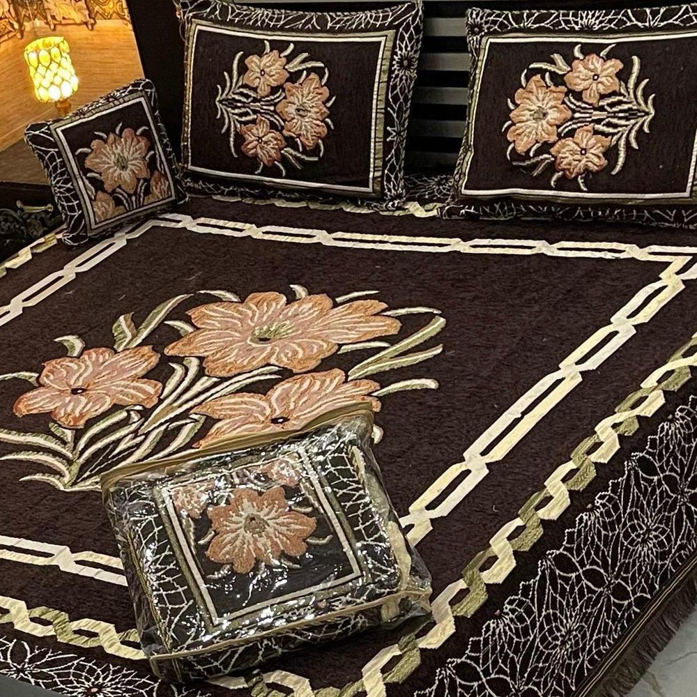 4 Pcs Velvet Jacquard Embroidered Double Bedsheet