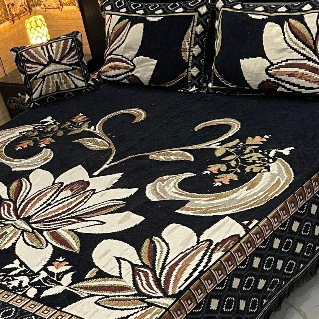 4 Pcs Velvet Jacquard Embossed Double Bedsheet