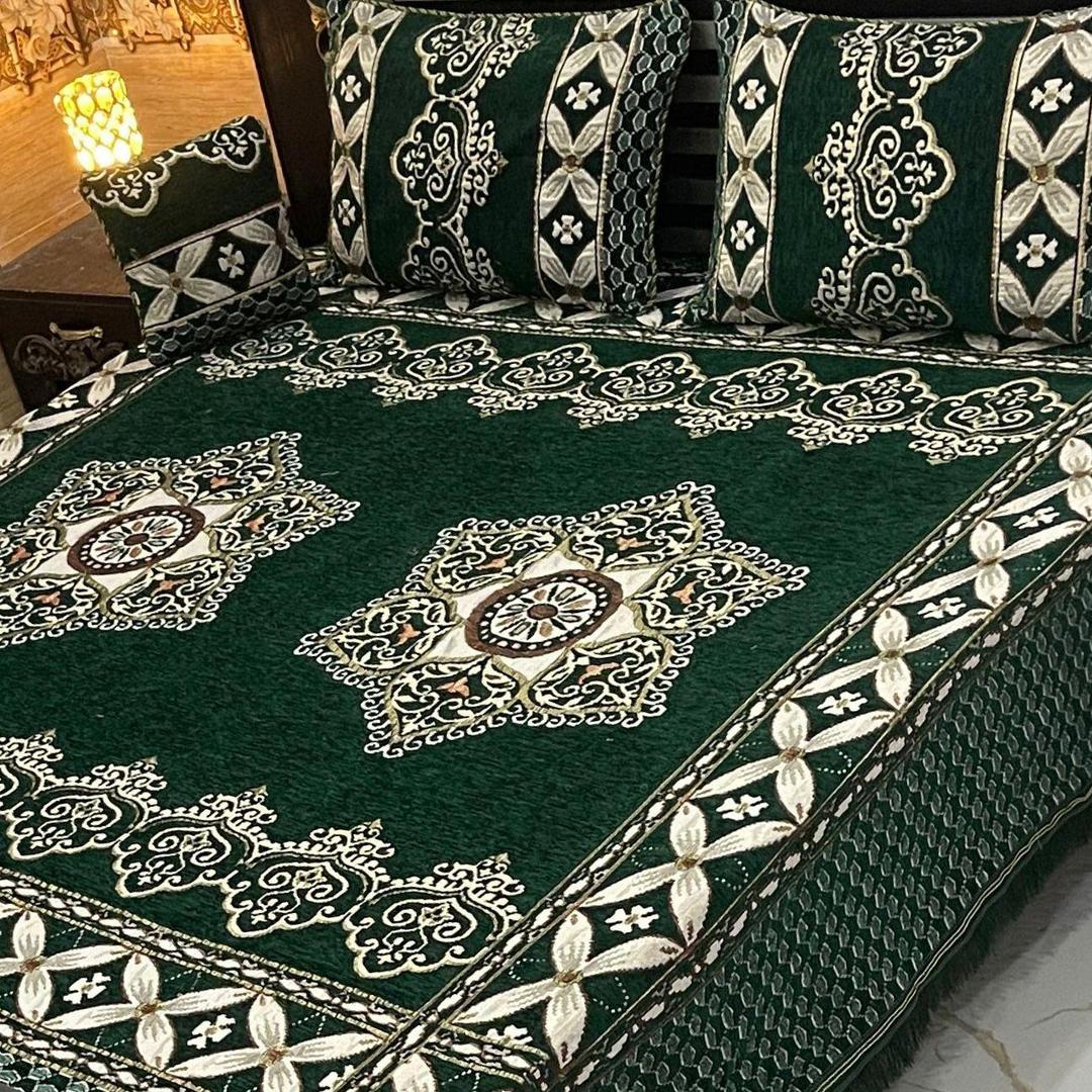4 Pcs Velvet Jacquard Embroidered Double Bedsheet