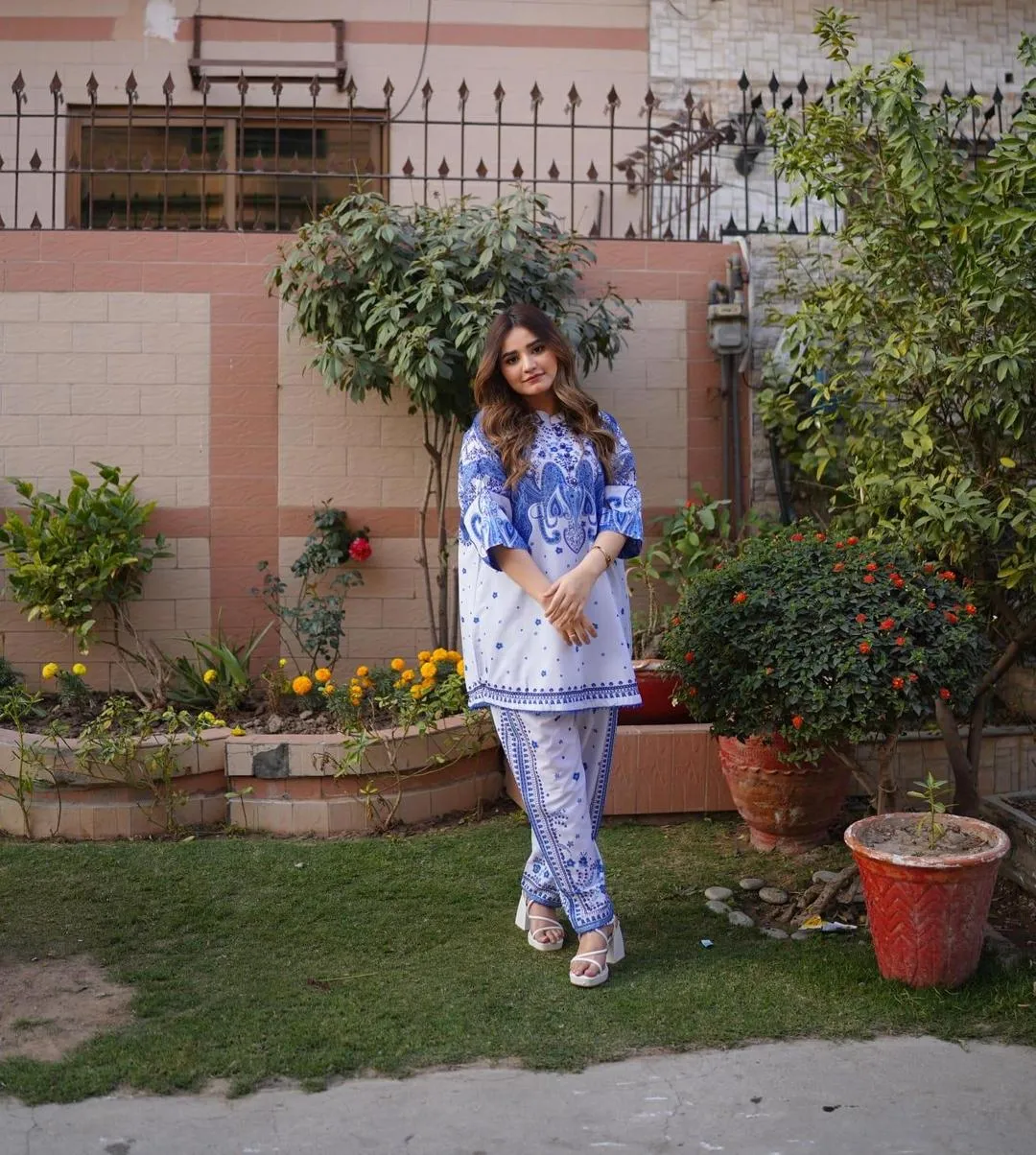 2 Pcs Women's Stitched Swiss Lawn Printed Co-Ord Set