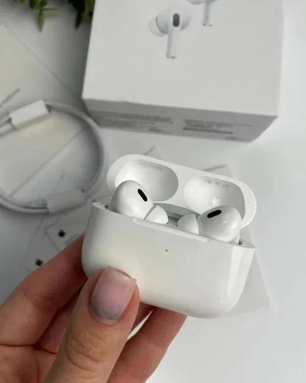 White AirPods Pro 2nd Gen with ANC & 24hr Battery