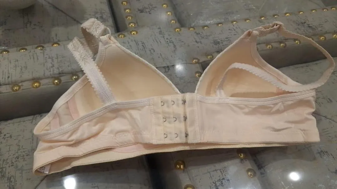 Spandex Plain Padded Bra – Comfortable Everyday Support (Sizes 36-42, Cup B)