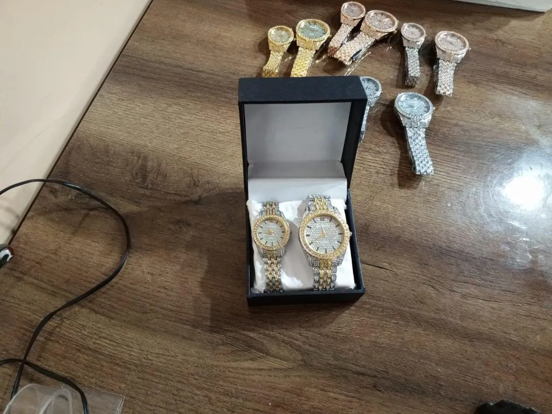 Fancy Modern Stylish Couple Watch Best for Gift on Every Occasion - With Box - Random Design Dial- Art # M247 -DiaCu9001050k-WBox-0026