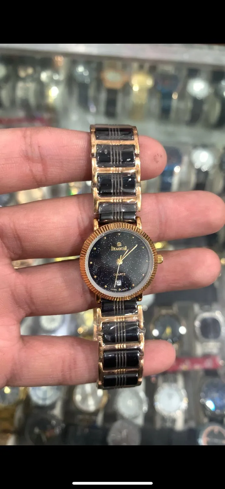 Women's Elegant Watch with Chain Strap - 1 Pc of Fashion Forward Design