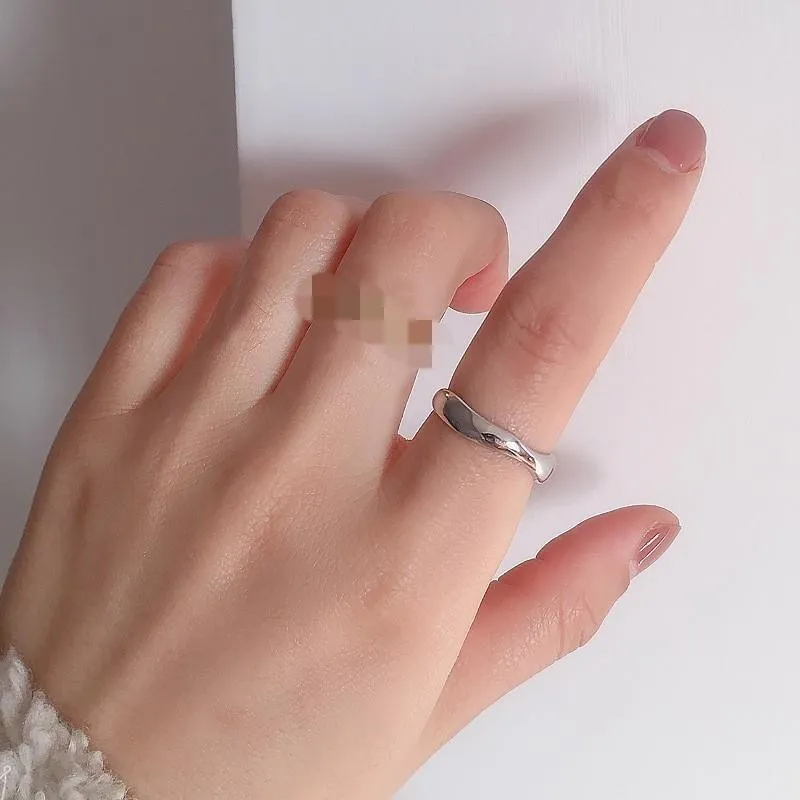 Modern Design Adjustable Silver Ring - 1 Pc of Elegant Accessory