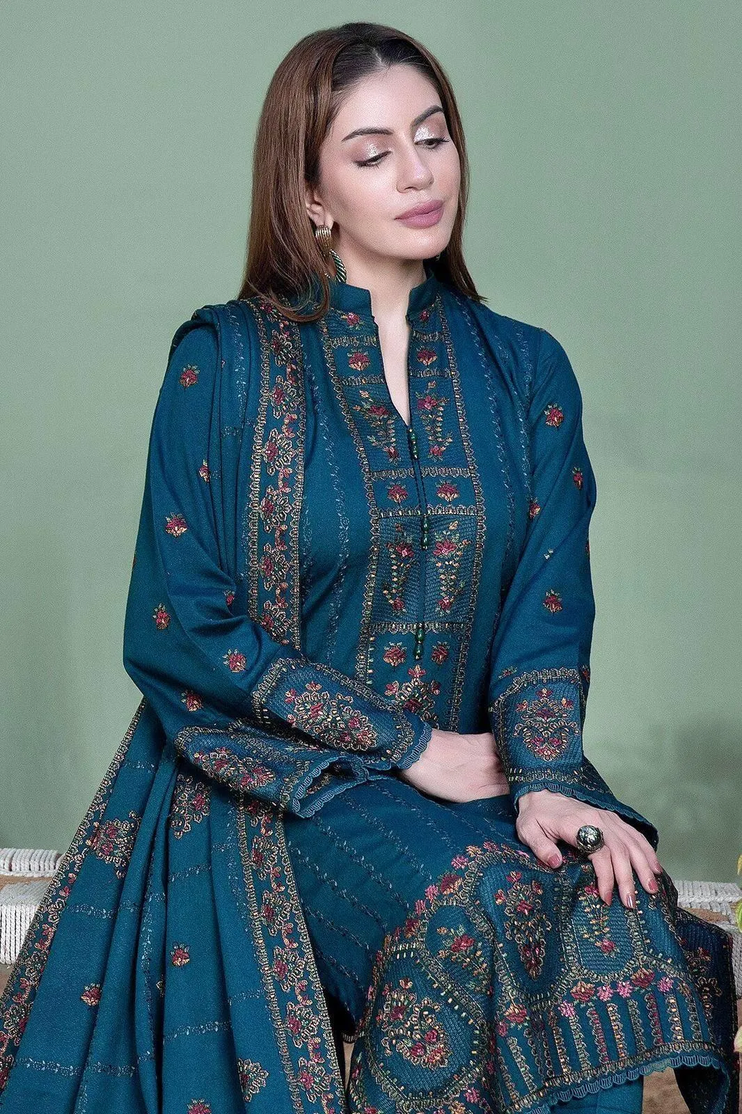 NOOR E FAJAR 3 Pcs Women's Unstitched Embroidered Suit