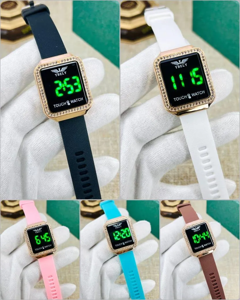 Chic Women's Watch - 1 Pc Fashion Forward Design Inspired By Luxury Brands