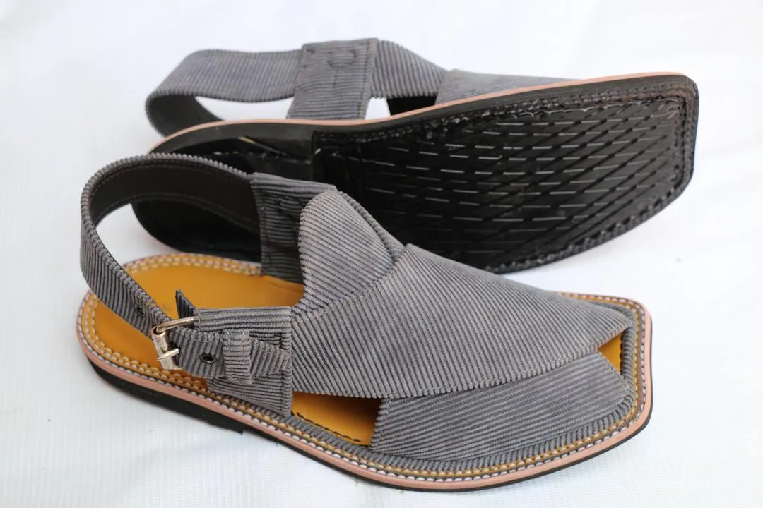 Men's Leather Plain Peshawari Chappal