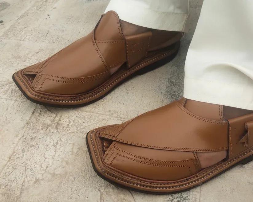 Men's PU Leather Plain Peshawari Chappal