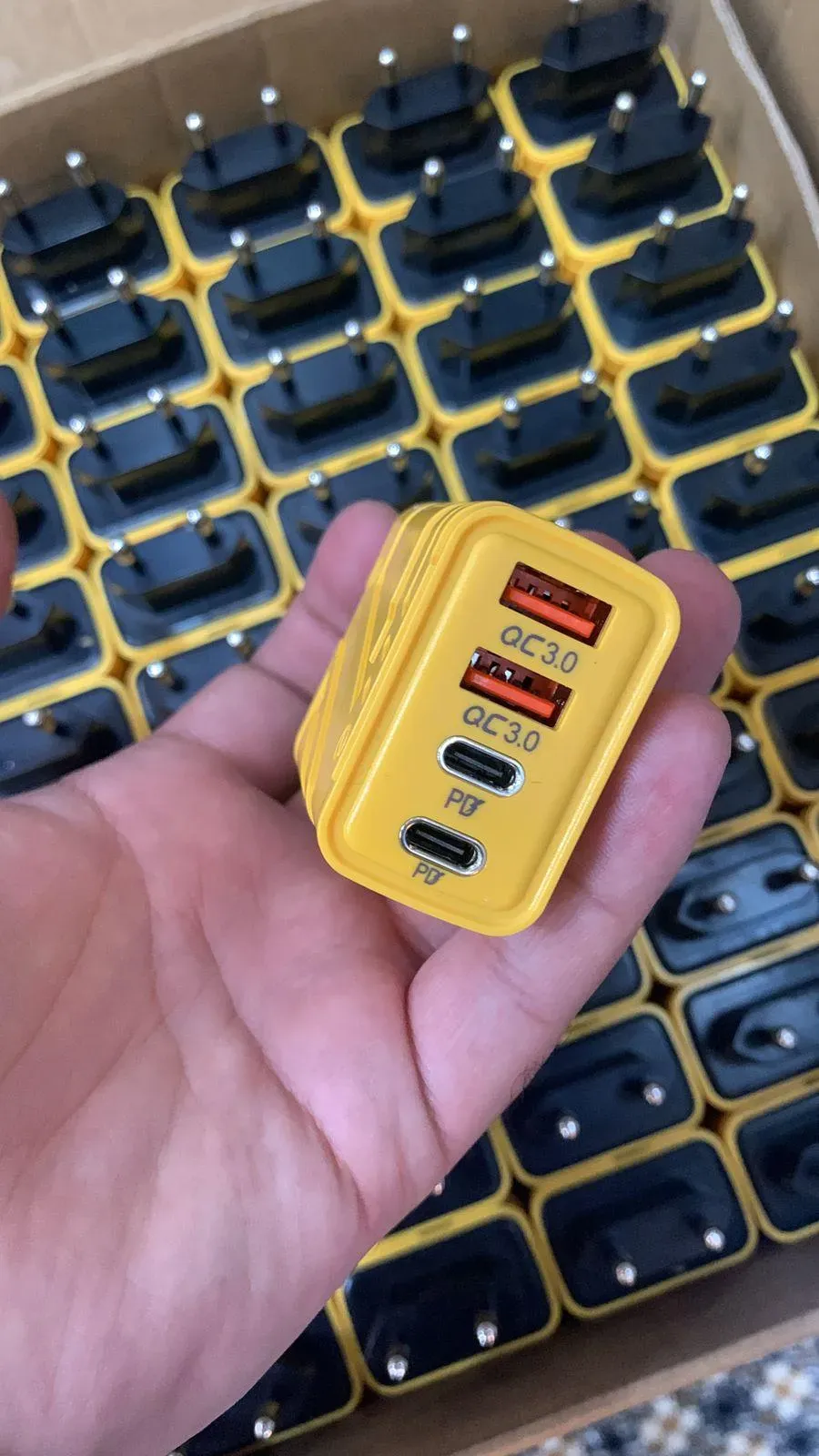 120W Fast Charging Yellow Travel Adapter with 4 USB Ports