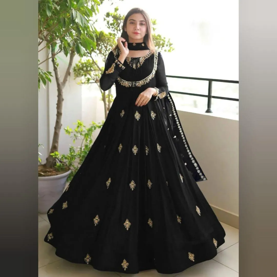 3 Pcs Women's Stitched Chiffon Embroidered Maxi And Trouser