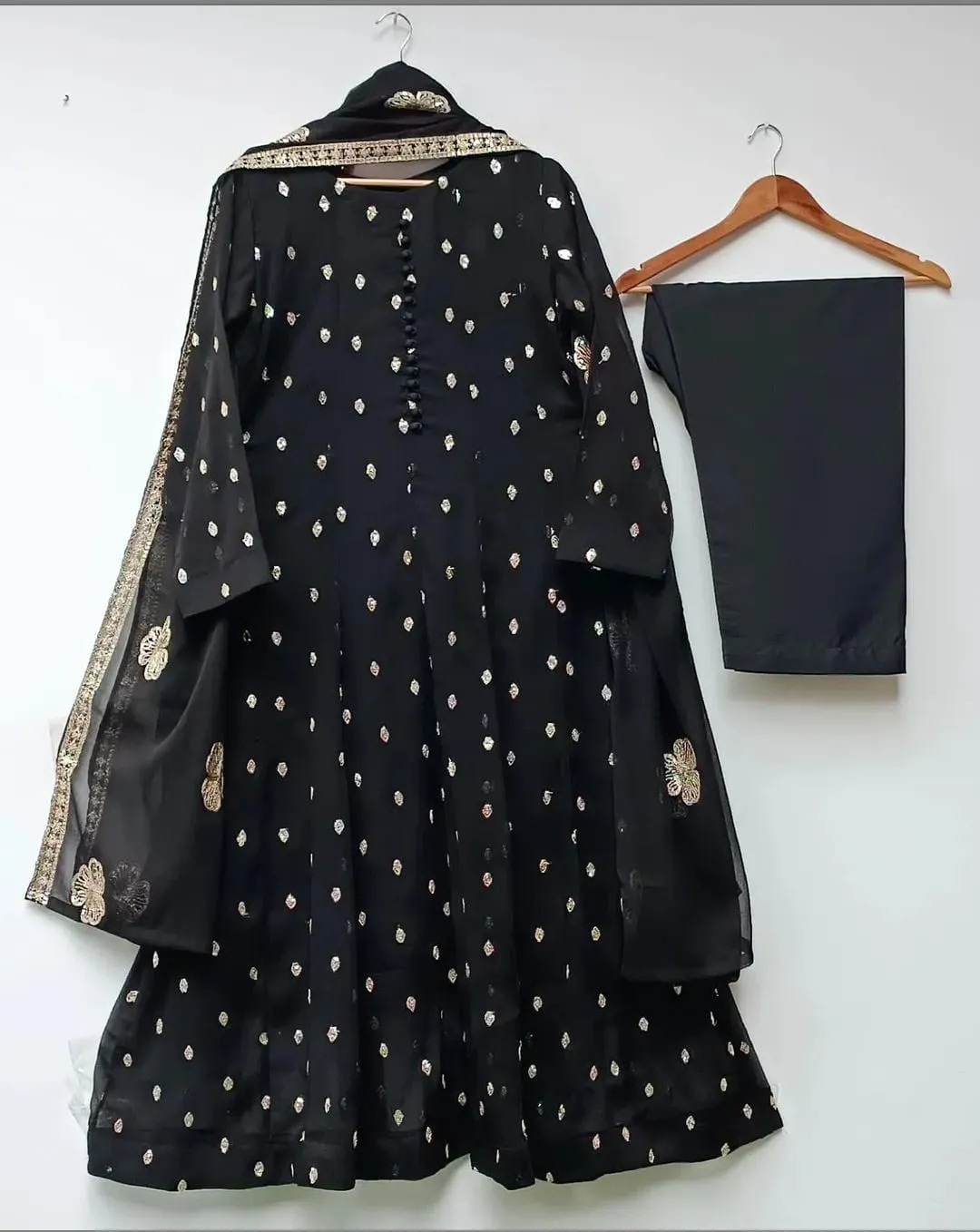 3 Pcs Women's Stitched Chiffon Sequins Embroidered Maxi And Trouser