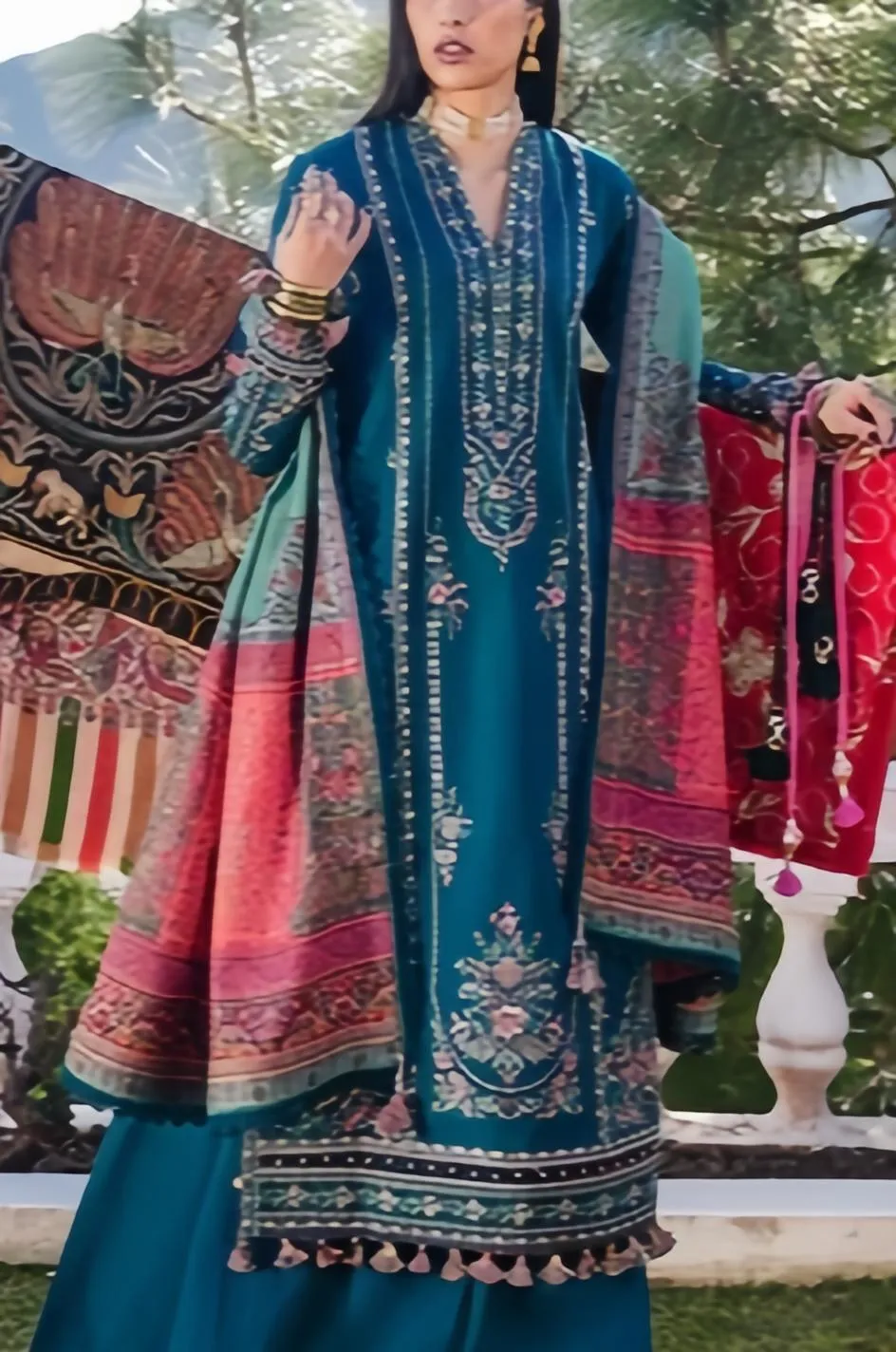 3 Pcs Women's Unstitched Embroidered Suit