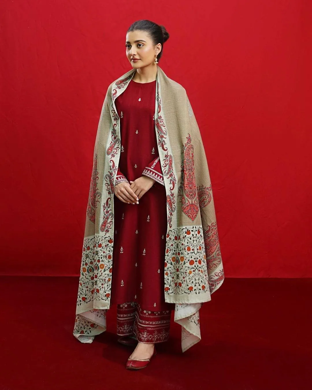 3 Pcs Women's Unstitched Embroidered Suit