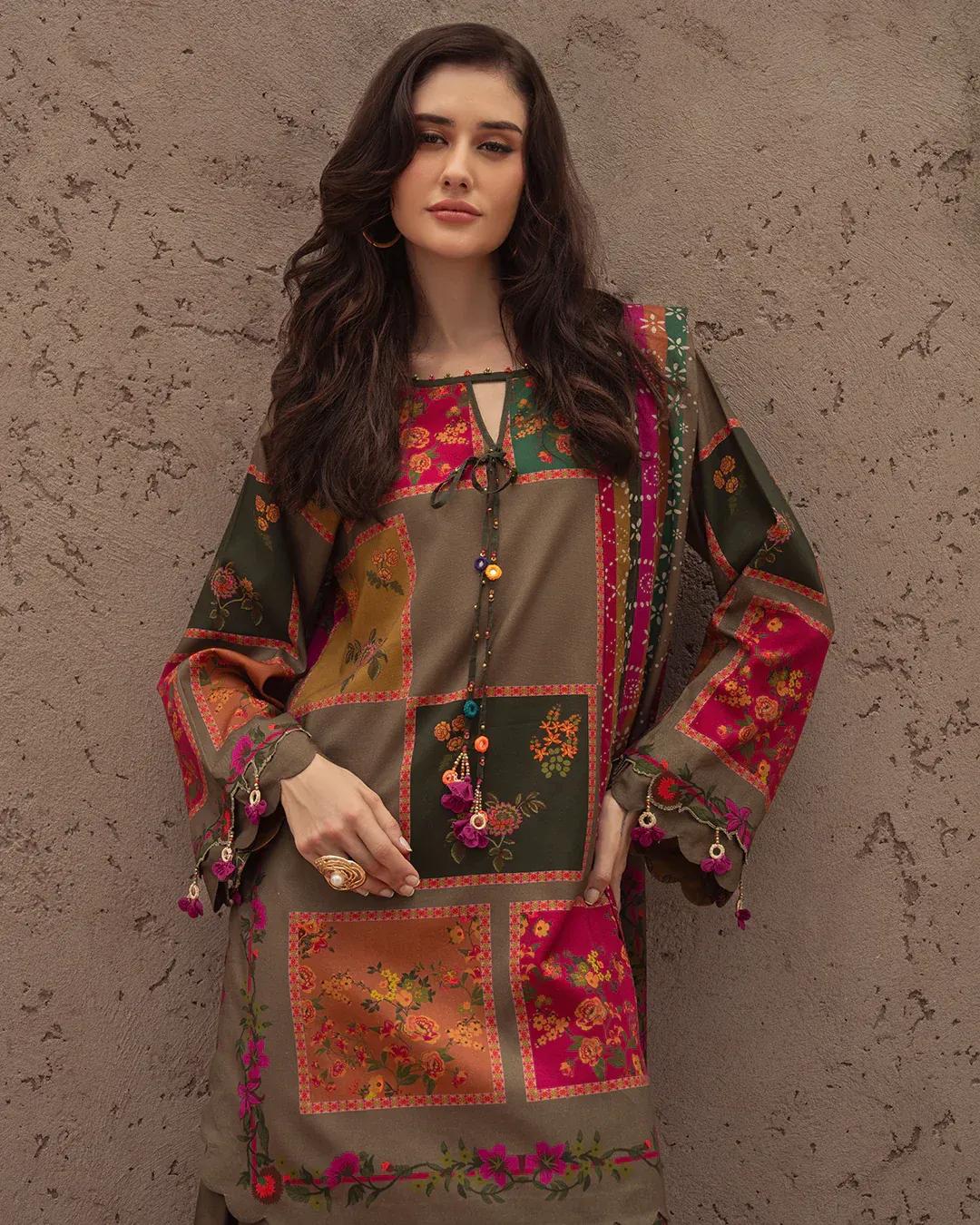 KARANDI MOST HIT ARTICLES 3 Pcs Unstitched Digital Print Suit