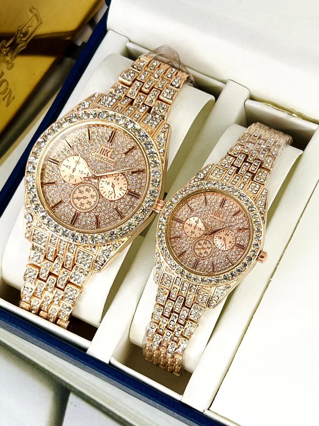 Couple Analog Watches Set - 2 Pcs For Men & Women
