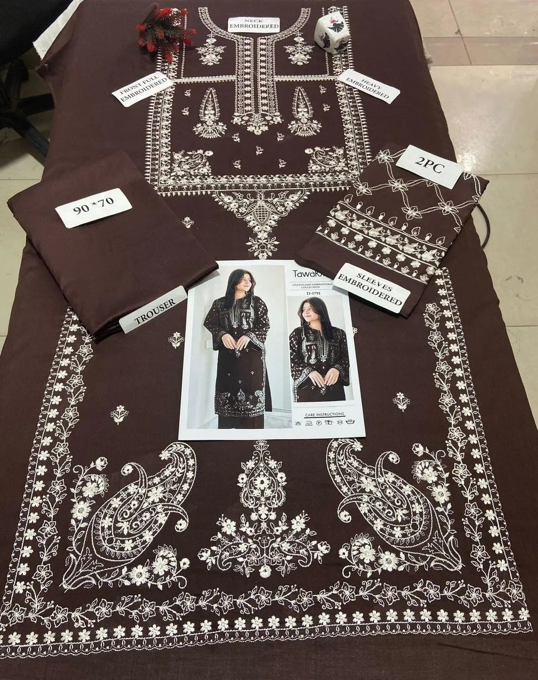 2 Pcs Women's Unstitched Embroidered Suit