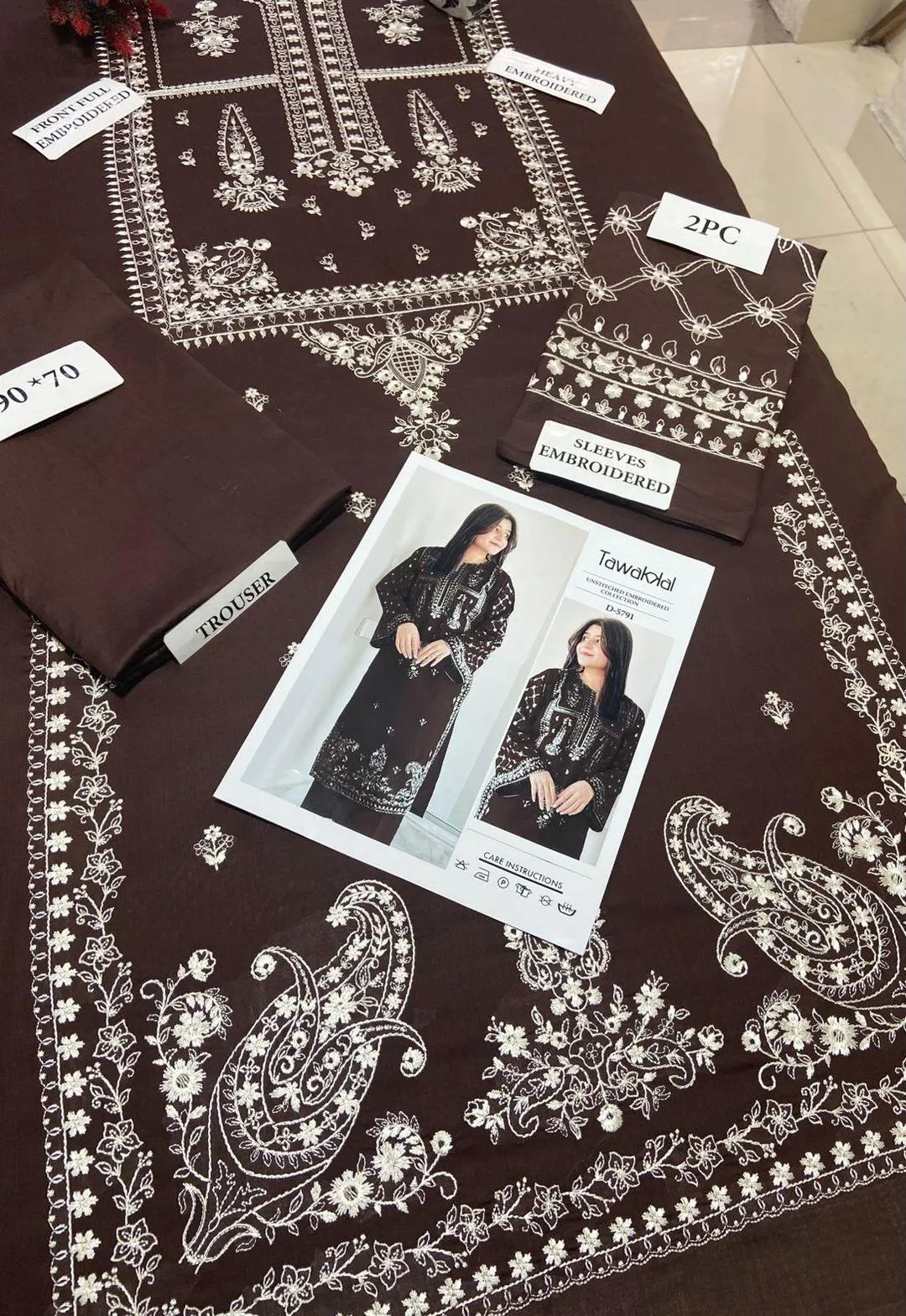 2 Pcs Women's Unstitched Embroidered Suit