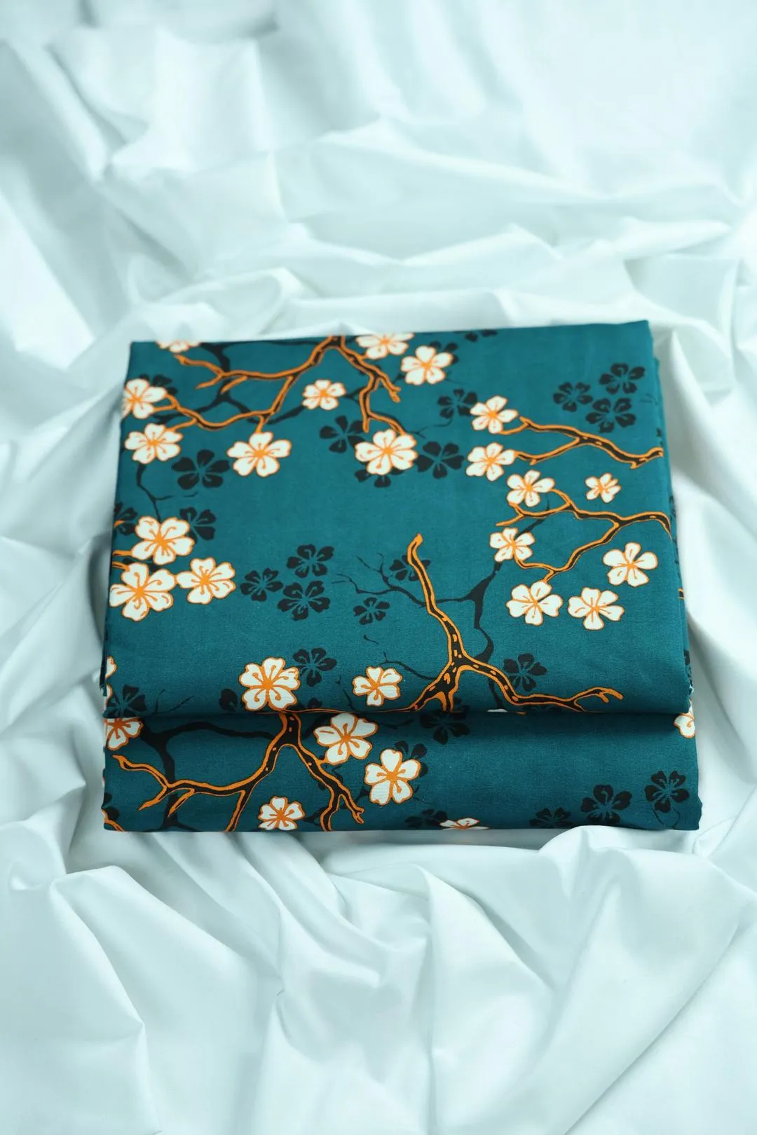 2 Pcs Women's Unstitched Printed Suit