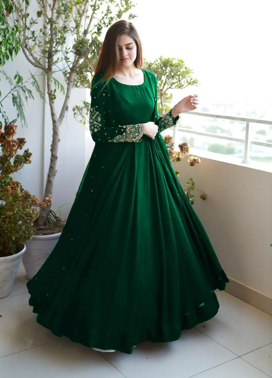 2 Pcs Women's Stitched Shamoz Silk Embroidered Maxi Suit