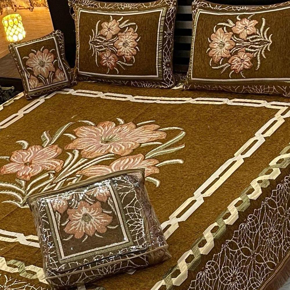 4 Pcs Velvet Jacquard Embroidered Double Bedsheet