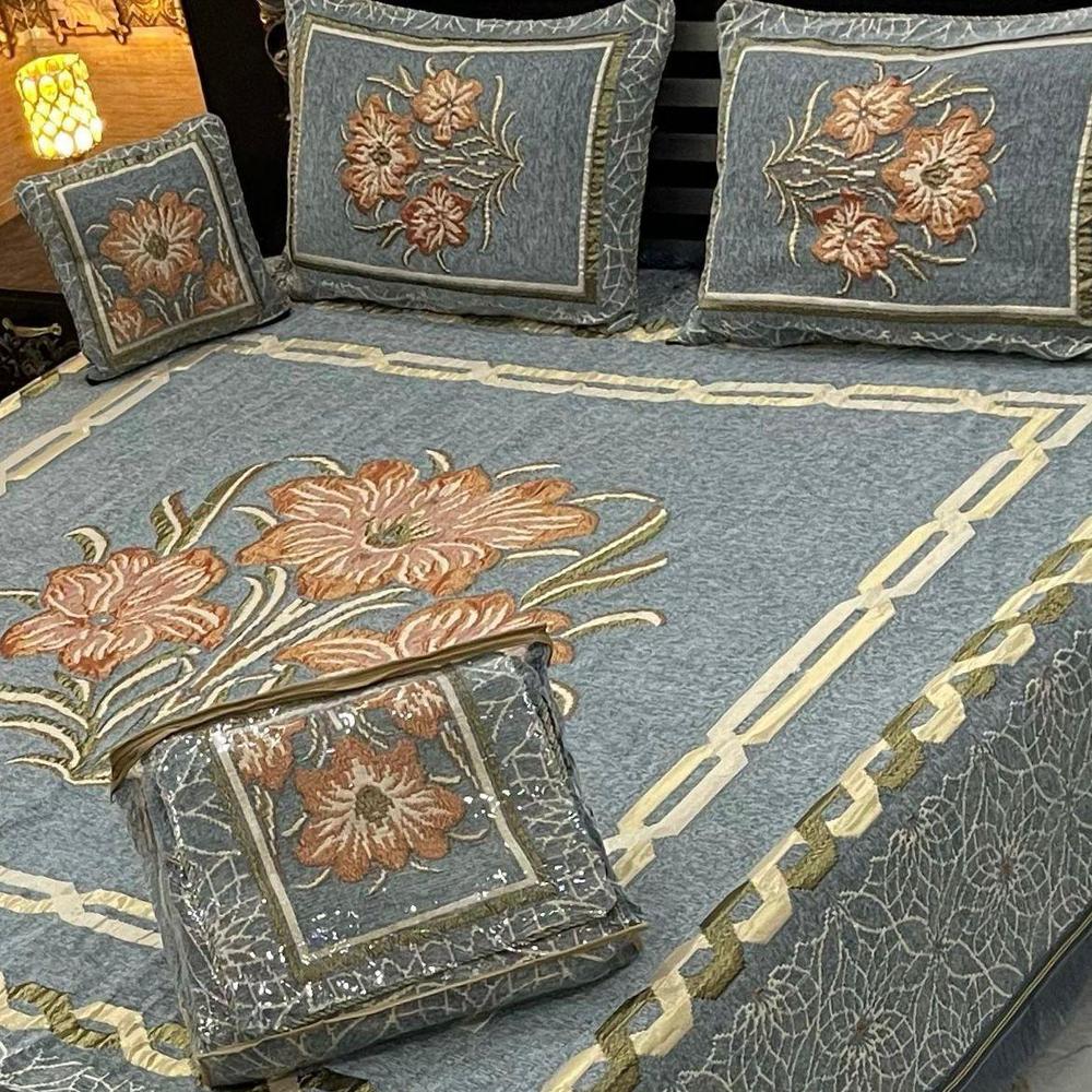 4 Pcs Velvet Jacquard Embroidered Double Bedsheet
