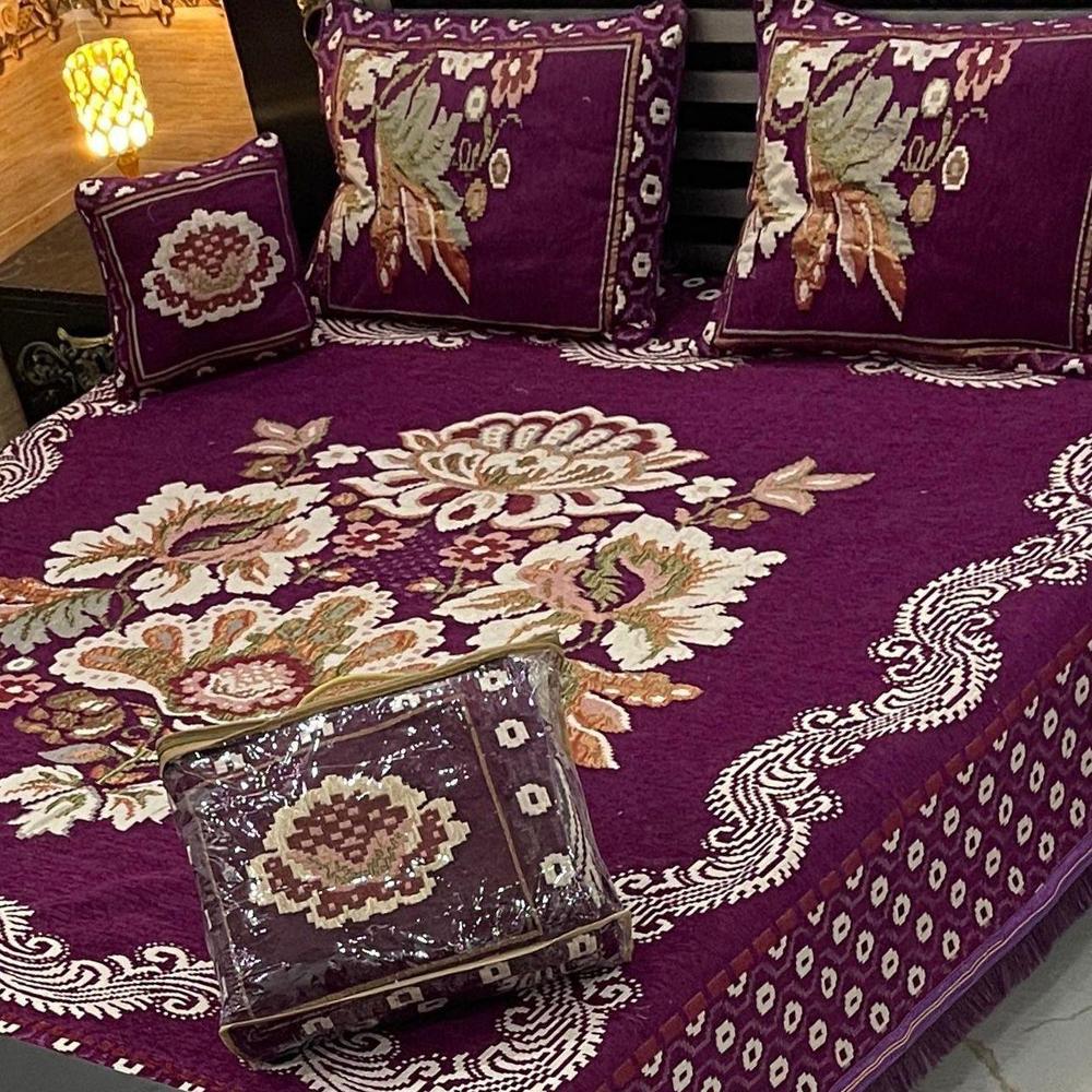 4 Pcs Velvet Jacquard Embroidered Double Bedsheet